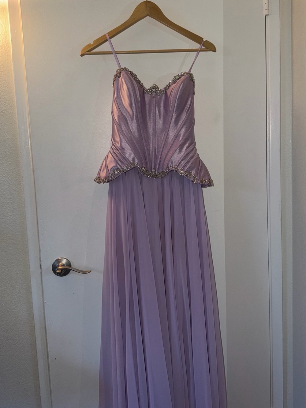 Elegant Strapless Lavender Beaded Evening Dress